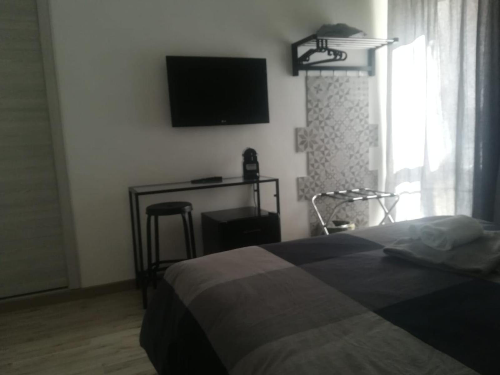 Murena Apartments & Rooms Rome Bagian luar foto